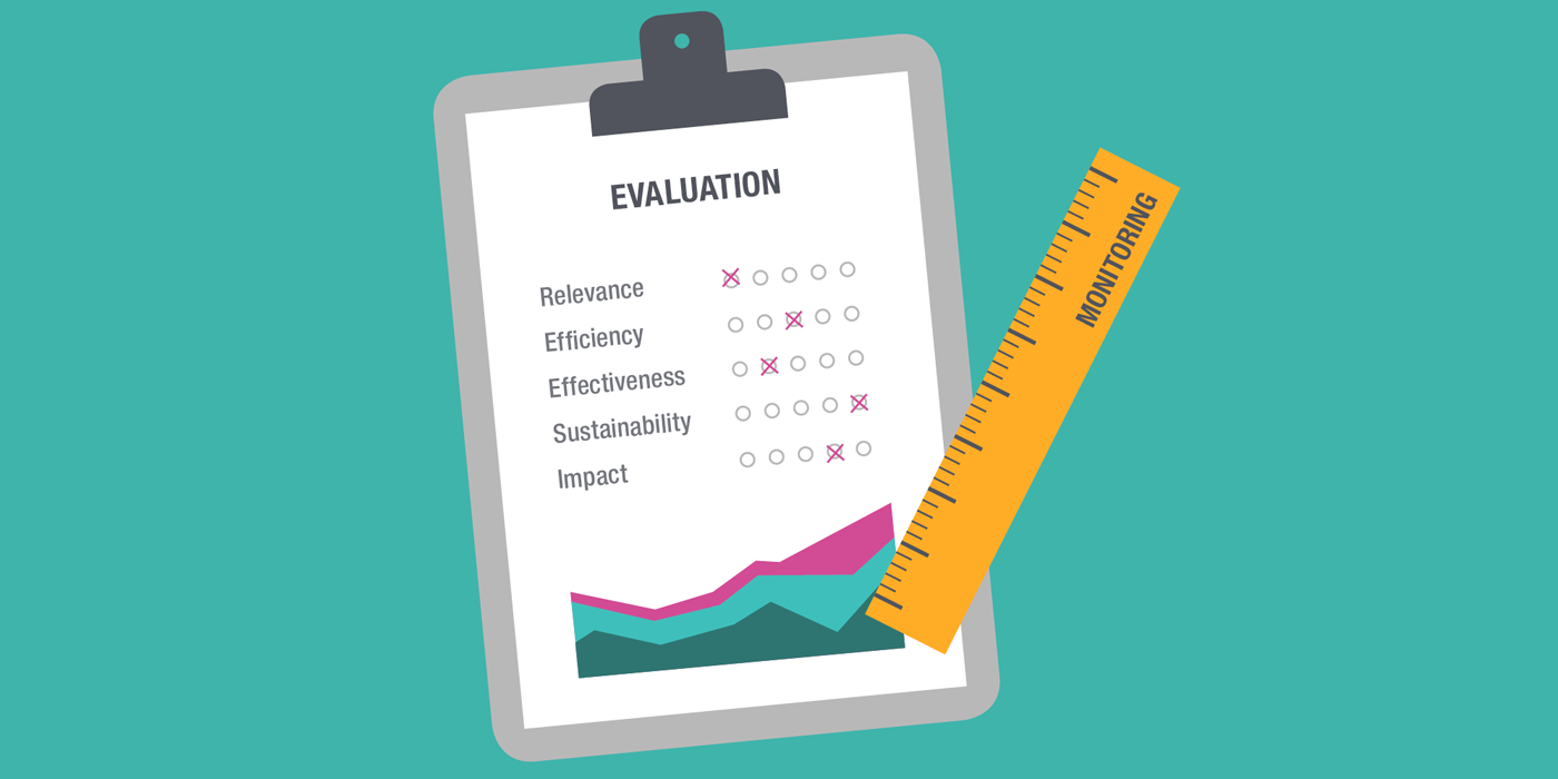 A clipboard and ruler from '10 things to know about evaluation'. Image: ODI. 