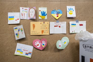 Polish children's notes for Ukrainian refugees in a railway help point, Rzeszow, 9 March 2022.