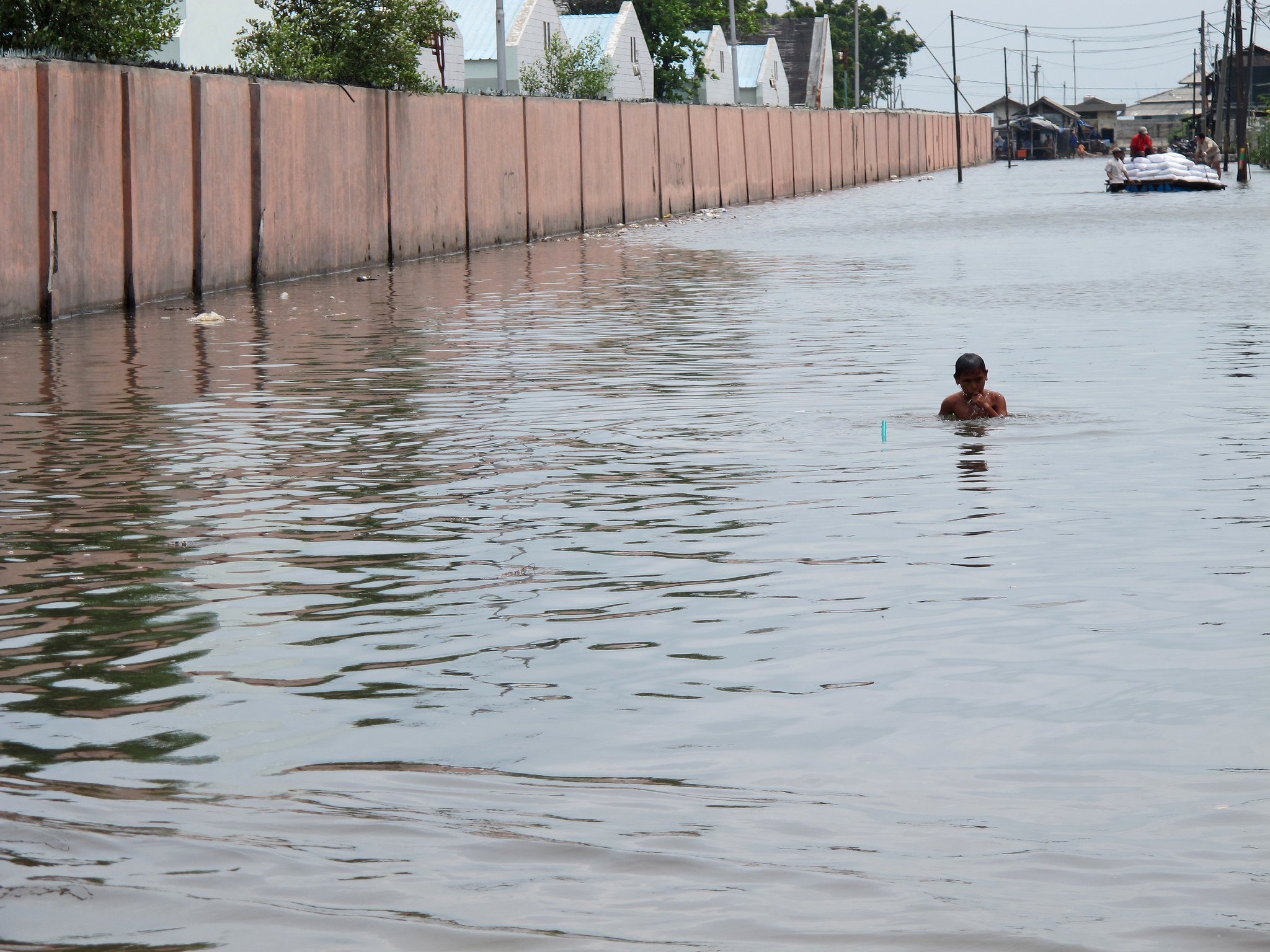 Flooding in Jakarta. Photo: Farhana Asnap / World Bank